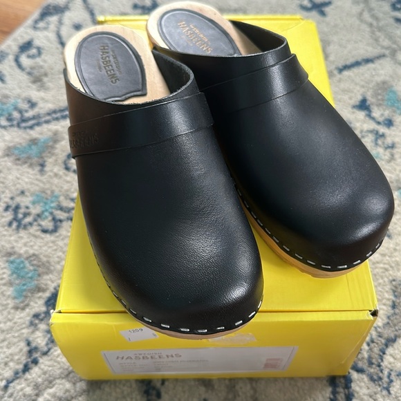 Black Swedish HASBEENS clogs. Size 38. - Picture 3 of 9